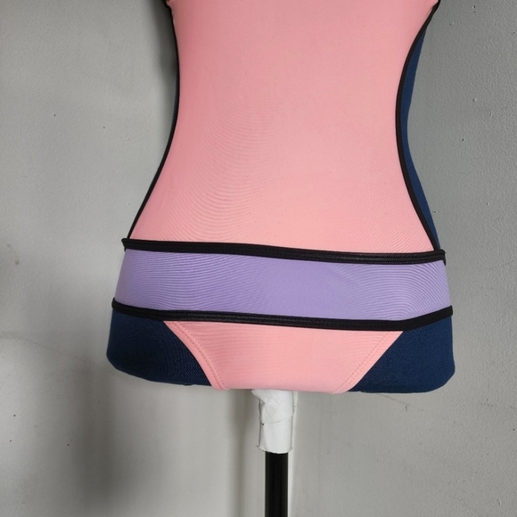 YMI Sexy Colorblock Monokini Swimsuit - Picture 6 of 7